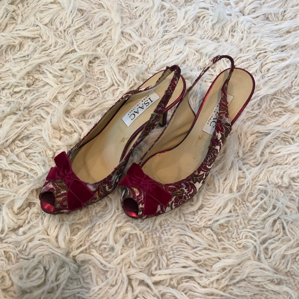 Ladies Isaac shoes by Isaac Mizrahi.